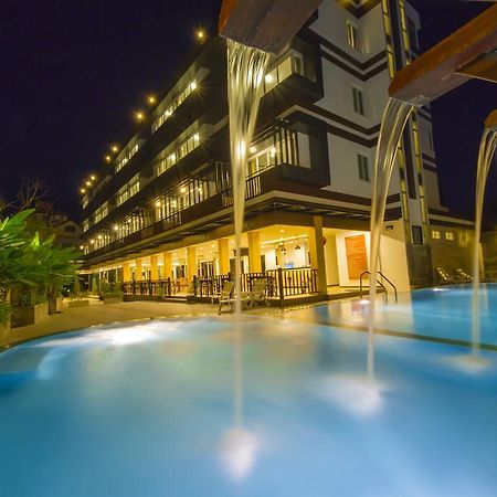 Th Beach Hotel Hua Hin Exterior foto